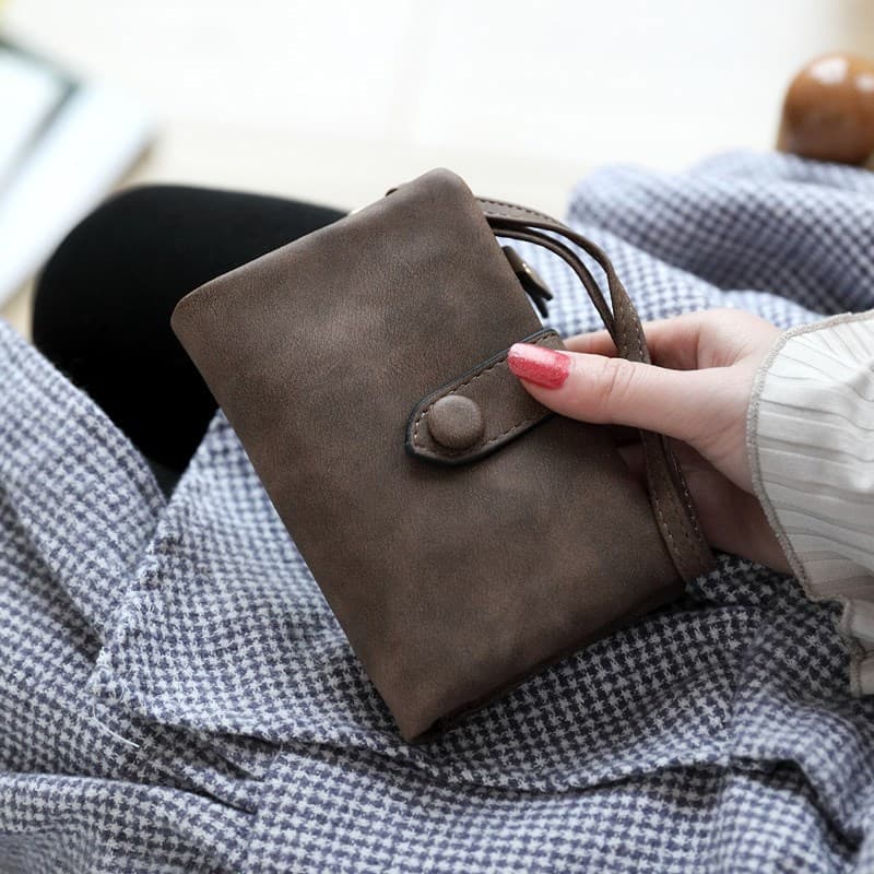 Multifunctional Korean-Style Fashionable Women's Wallet: Tri-fold Handbag with Multiple Card Slots, Matte Finish, Versatile, Short Design, Coin Pocket, photo 4