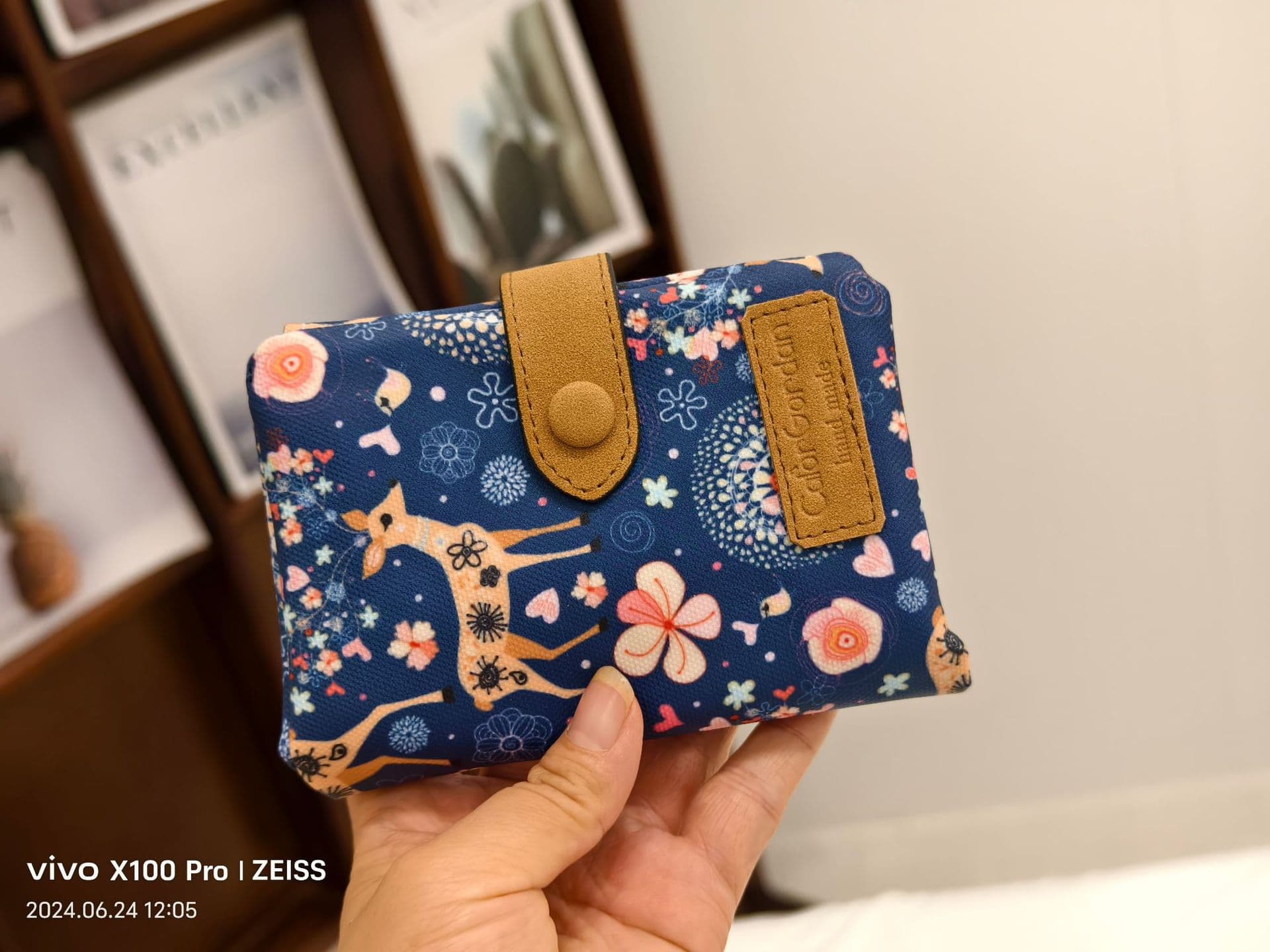 Multifunctional Korean-Style Fashionable Women's Wallet: Tri-fold Handbag with Multiple Card Slots, Matte Finish, Versatile, Short Design, Coin Pocket, photo 10