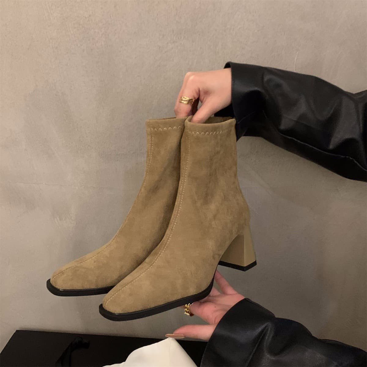 Korean-Style High-Heeled Ankle Boots, Suede Dr. Martens-Style Women's Shoes—2025 New Fall/Winter Collection: Fleece-Lined, Square-Toe, Slim-Fit Short Boots, photo 8