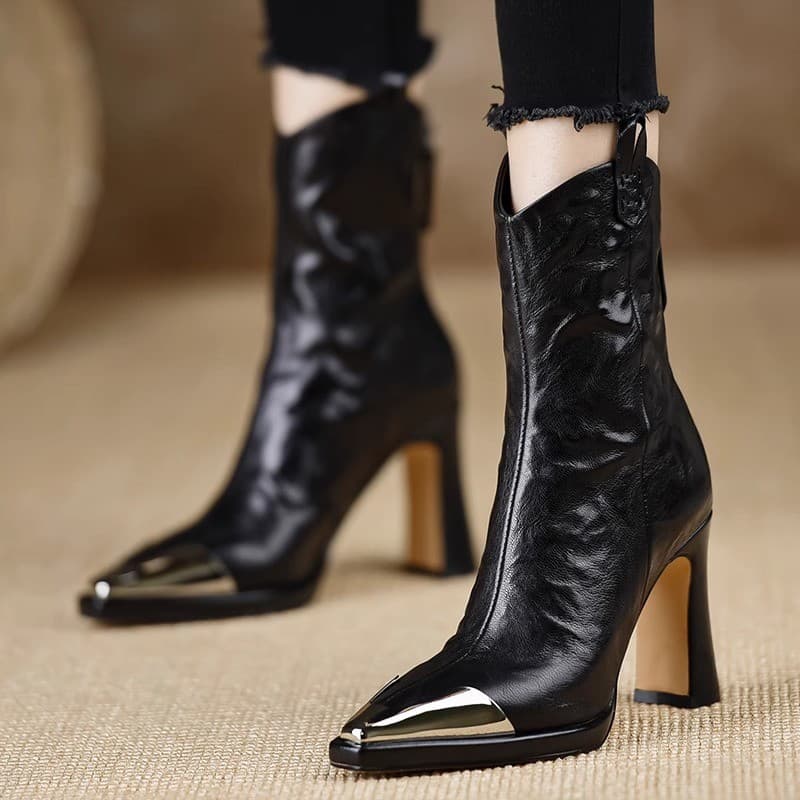 Women's Metal-Tipped Ankle Boots for International Trade—2024 New Arrivals: European and American-Style Pointed-Toe Chunky-Heel Leather Boots, High-Heel Boots, Elegant Women's Short Boots, photo 3