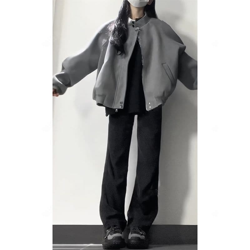 Fall 2025 New Arrival: Minimalist American Vintage-Style Versatile Gray Stand-Collar Suede Jacket for Women—A Luxurious Jacket, photo 4