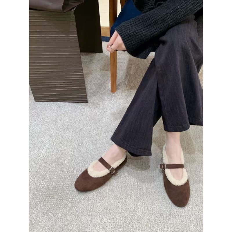 Grape Mom's Signature Faux Fur Mary Jane Shoes – Warm Round-Toe Low-Heel Flats for Women, Easy Snap Closure, Fall & Winter, photo 4