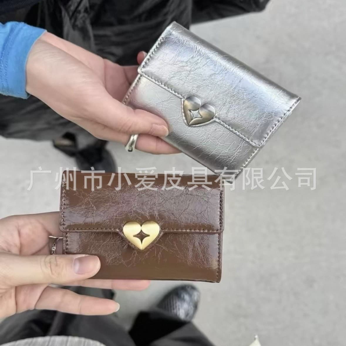 Fennec Card Holder – Stylish Unisex Wallet in Microfiber Leather with Metal Logo | Solid Color Clutch & ID Holder, photo 3